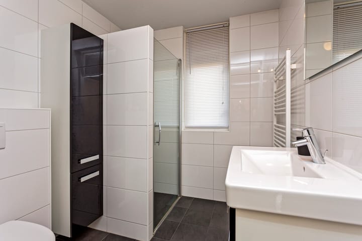 Photo 21 of Van Exelstraat 27