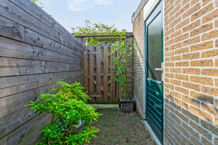 Photo 33 of Van Exelstraat 27