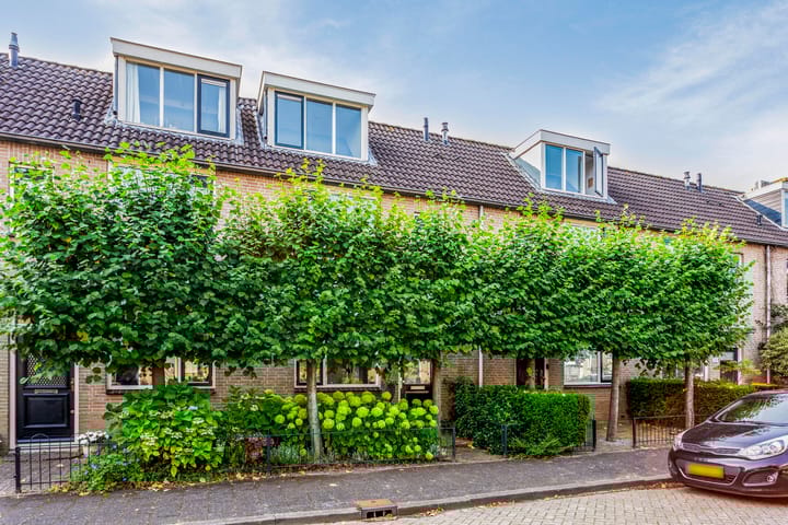 Photo 34 of Van Exelstraat 27