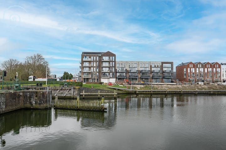 Foto 18 van Stationsplein 50