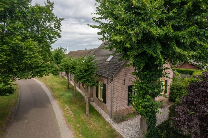 Foto 3 van Grote Bottel 10