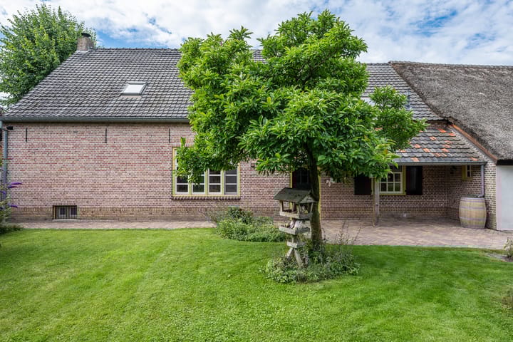 Foto 7 van Grote Bottel 10