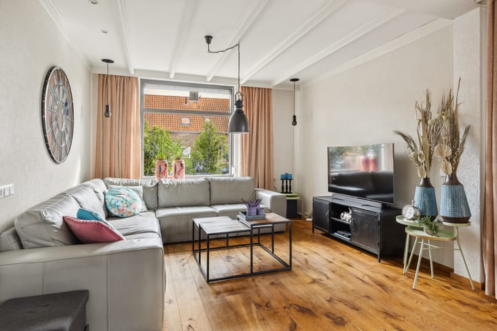 Photo 12 of Torenstraat 11