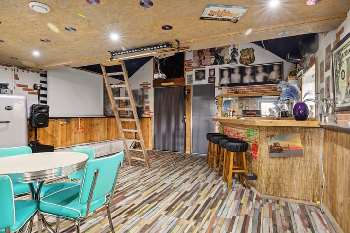 Photo 40 of Torenstraat 11