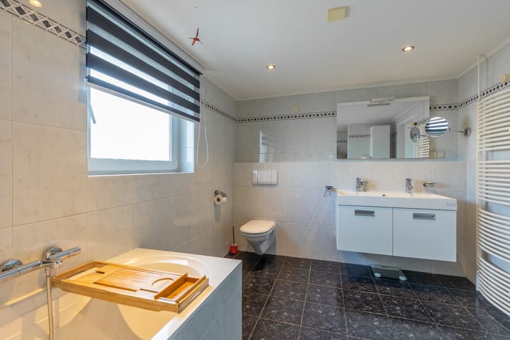 Foto 45 van Komeetlaan 6