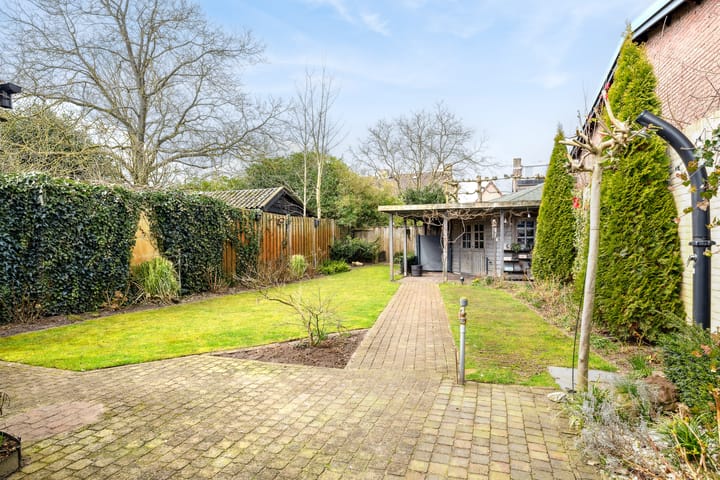 Photo 45 of Torenstraat 11