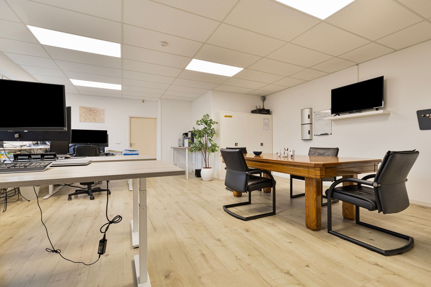 Bekijk foto 5 van Max Planckstraat 31-a