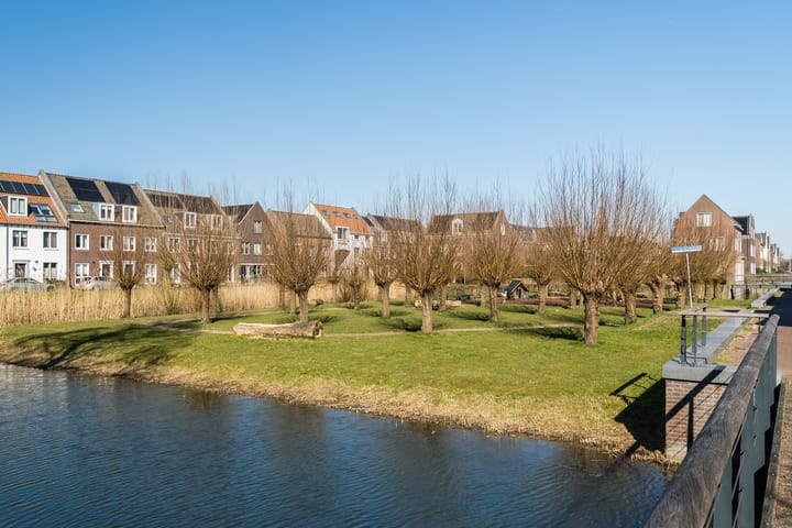 Foto 71 van Anton van Duinkerkenlaan 116