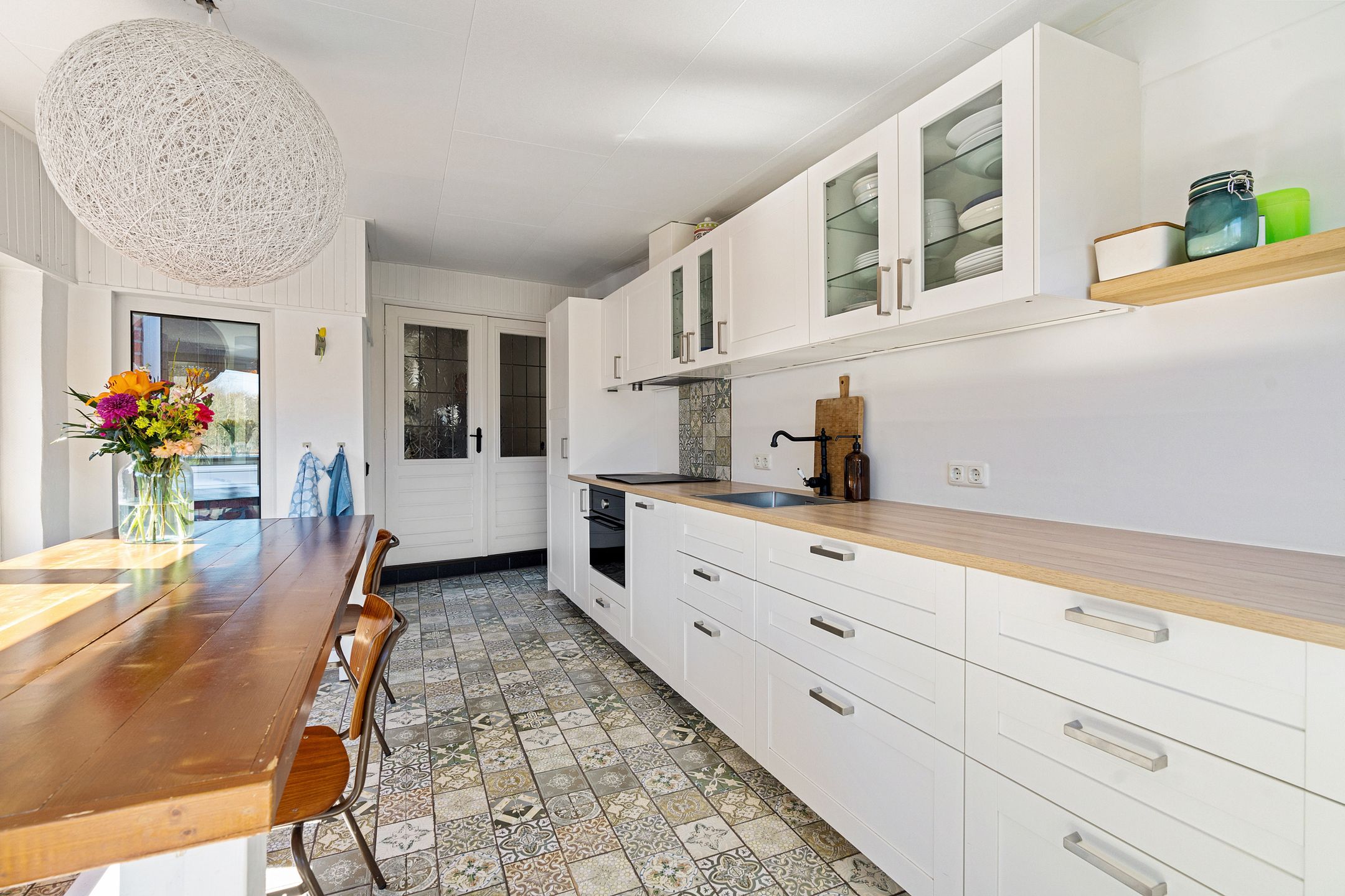 Photo 9 of Meuserstraat 90