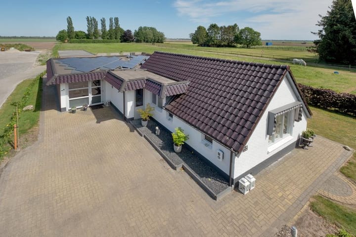 Foto 2 van Ericasestraat 8