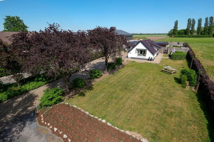 Foto 3 van Ericasestraat 8