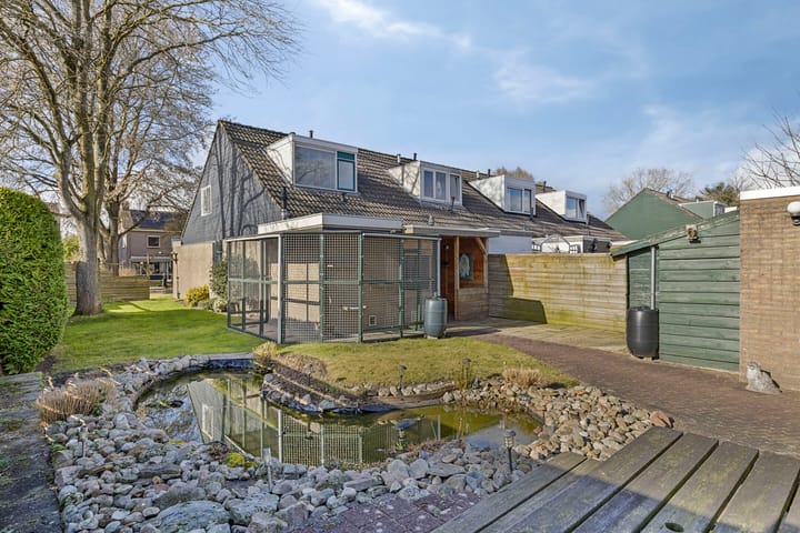 Foto 2 van Esdoornlaan 4