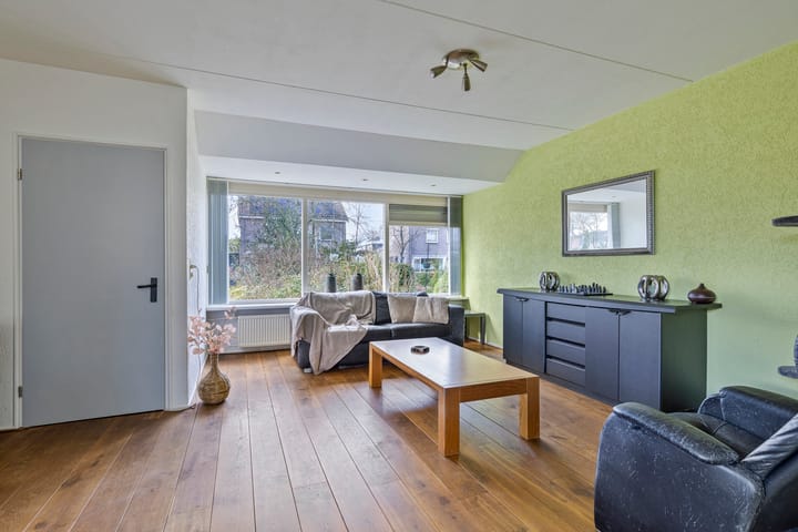 Foto 3 van Esdoornlaan 4