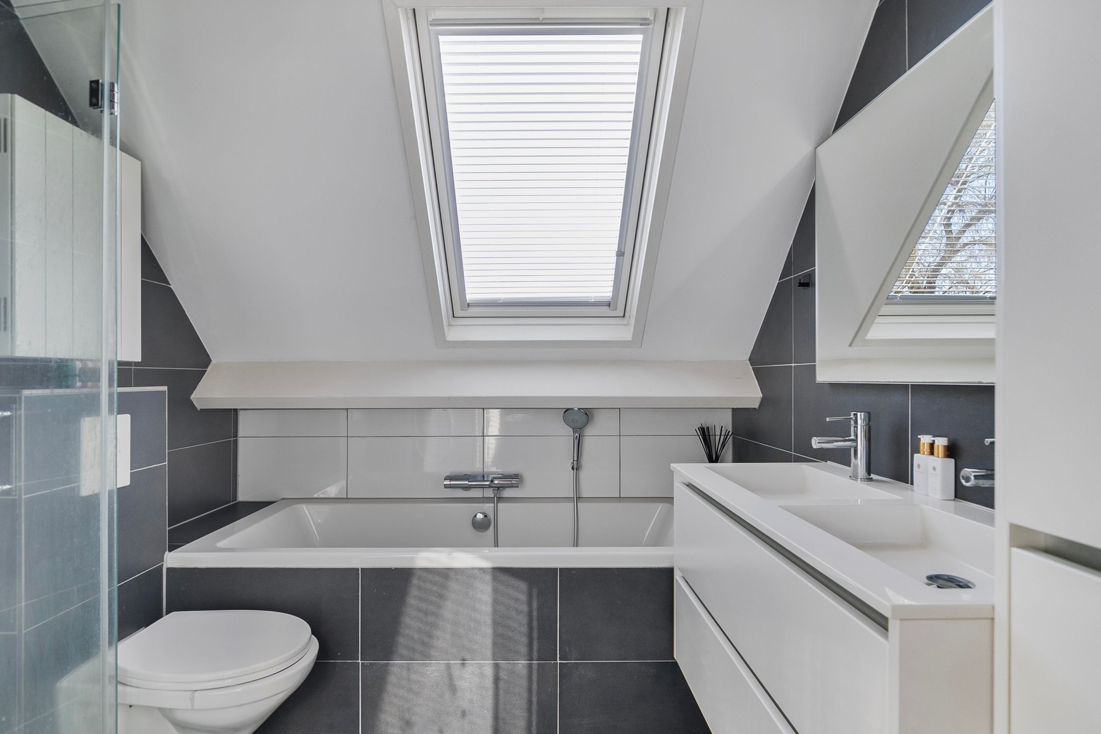 Foto 21 van Dokter van der Windhof 4