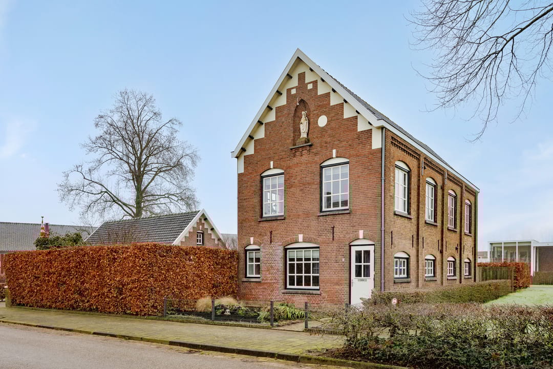 Photo 1 of Grotestraat 2