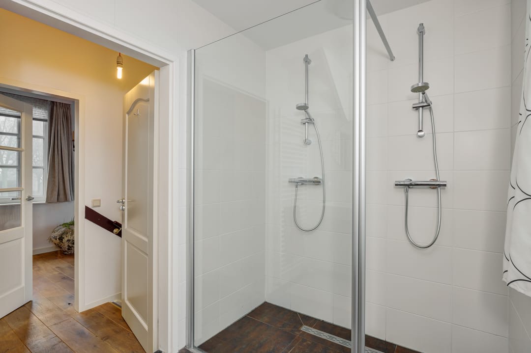 Photo 22 of Grotestraat 2