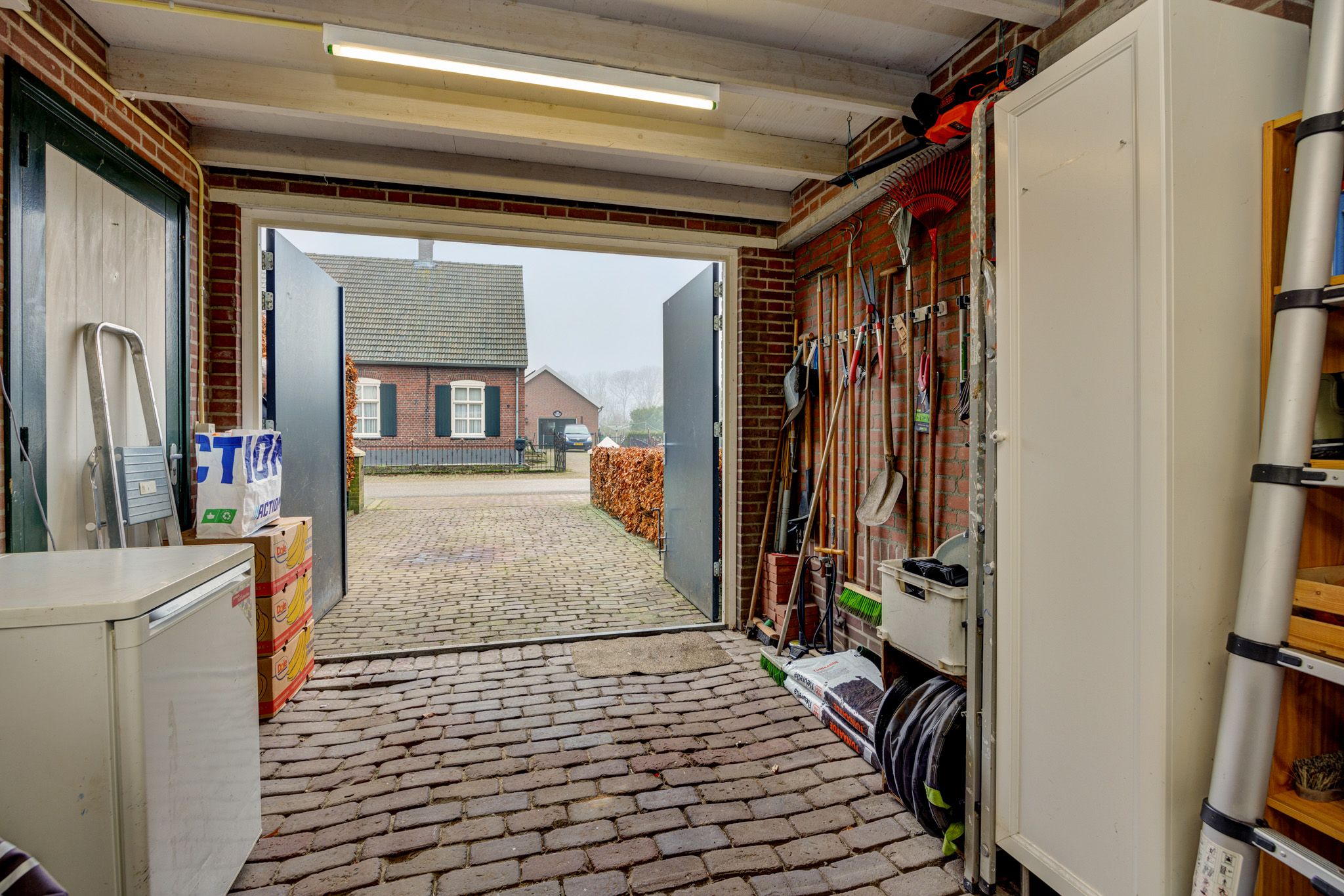 Photo 36 of Grotestraat 2