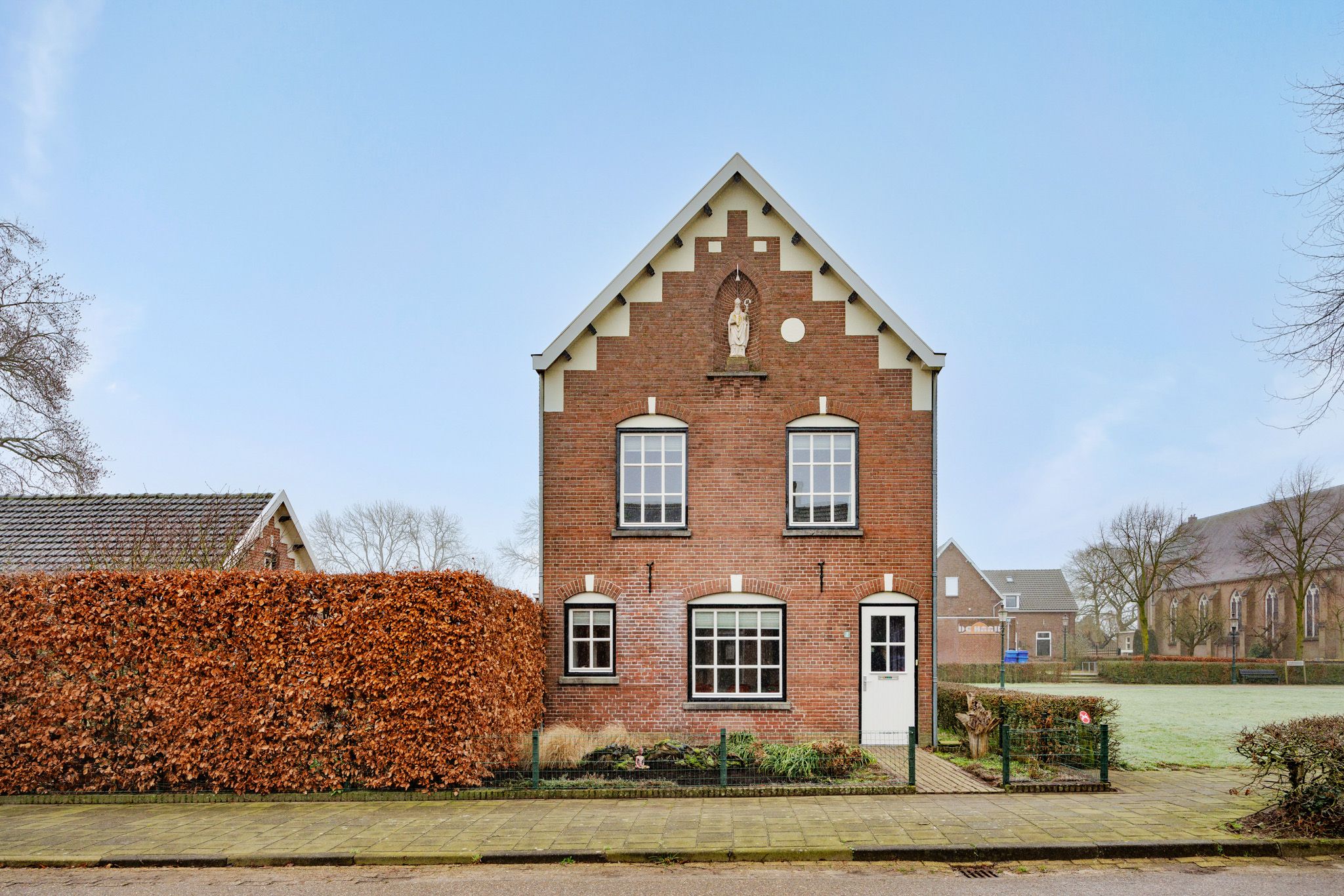 Photo 39 of Grotestraat 2