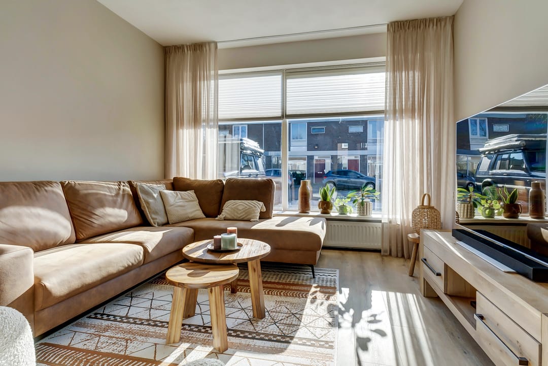 Foto 2 van van Limburg Stirumstraat 54