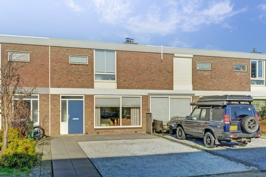 Foto 28 van van Limburg Stirumstraat 54