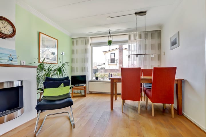 Foto 8 van Bernhardstraat 14