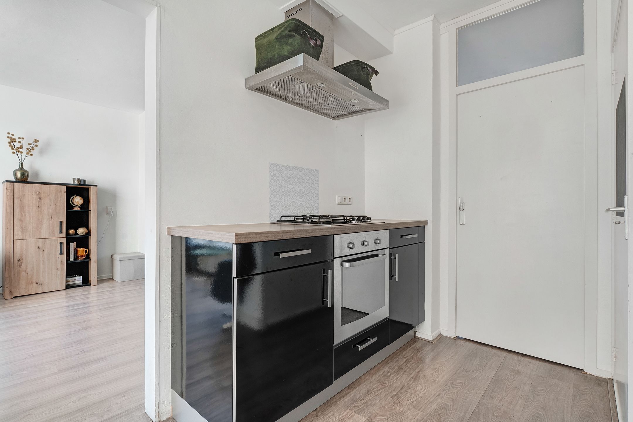 Photo 15 of P. de Hooghstraat 8