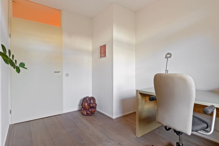 Foto 19 van Noordelijke Parallelweg 14