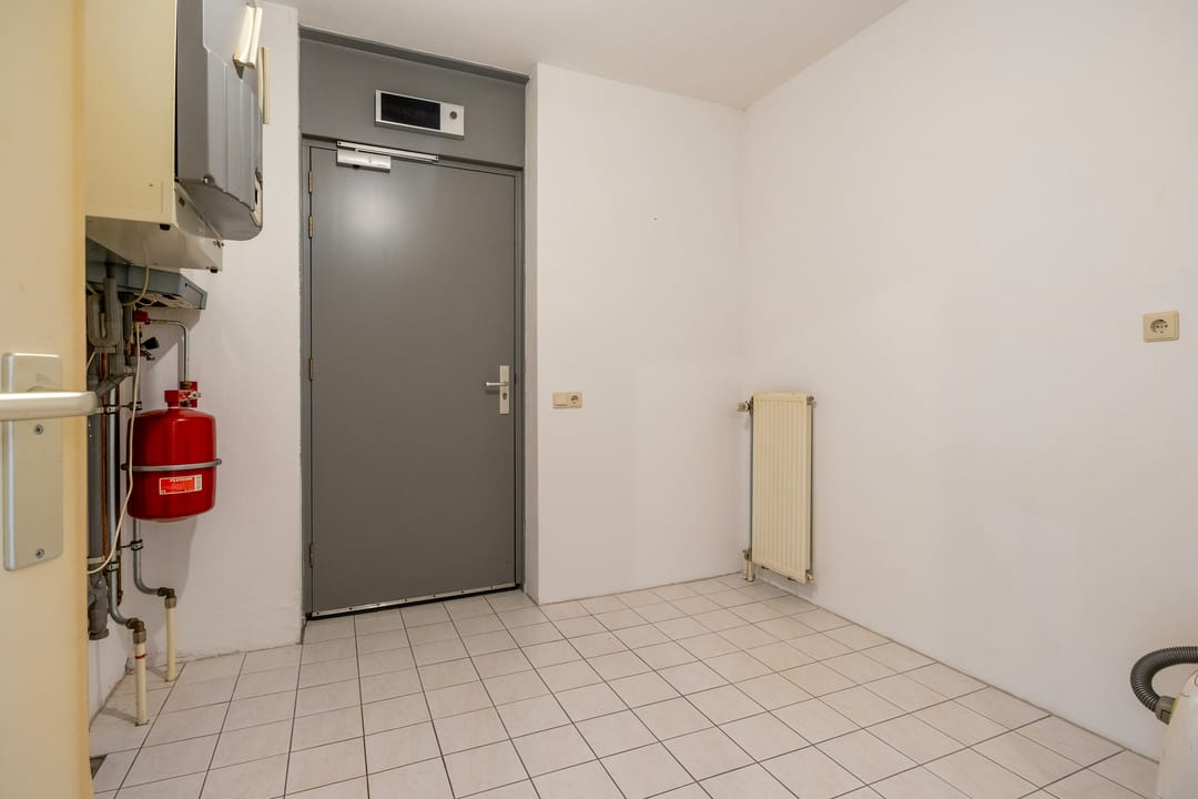 Foto 26 van Noordelijke Parallelweg 14