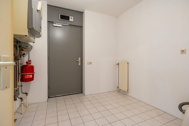 Foto 26 van Noordelijke Parallelweg 14