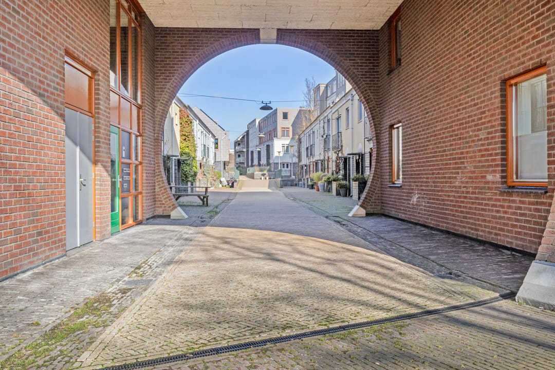 Foto 32 van Noordelijke Parallelweg 14