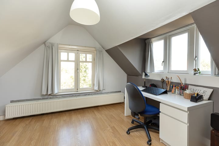 Foto 34 van Borneolaan 10