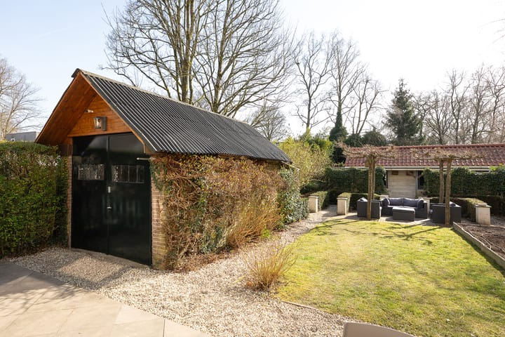 Foto 40 van Borneolaan 10