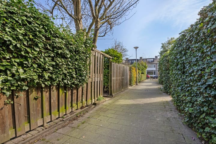 Foto 8 van Steven van der Haghenstraat 97