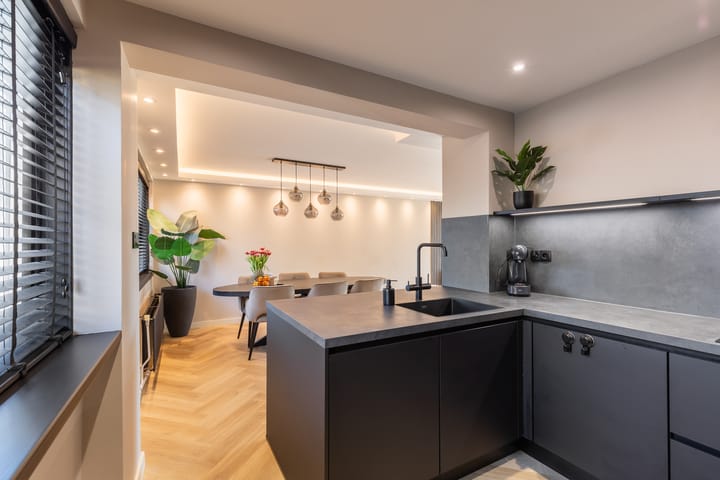 Photo 19 of Hoogenwaardstraat 106-B