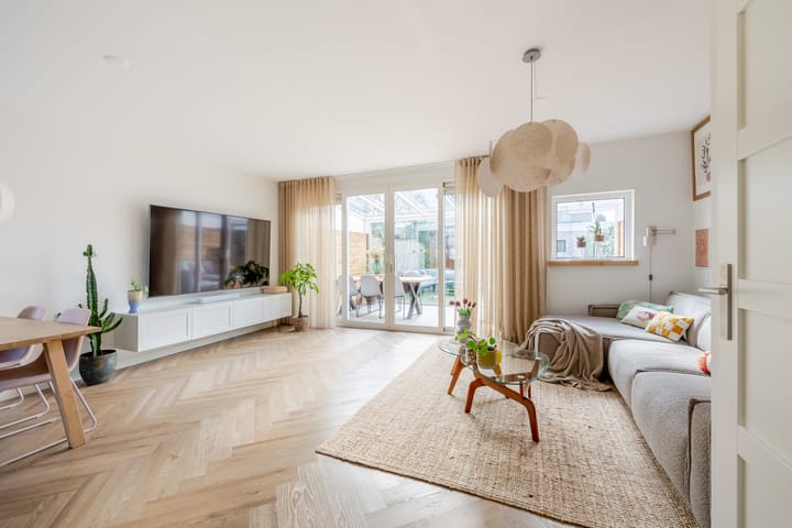 Foto 2 van Hoeker 22