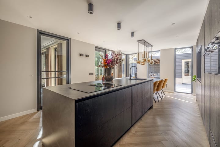 Photo 4 of Bartokstraat 45