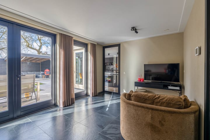 Photo 6 of Bartokstraat 45