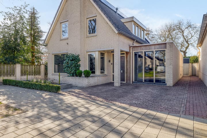 Photo 36 of Bartokstraat 45