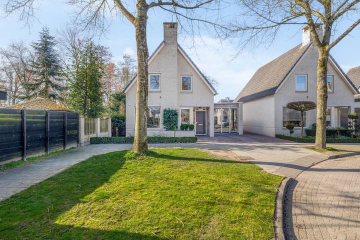 Photo 38 of Bartokstraat 45