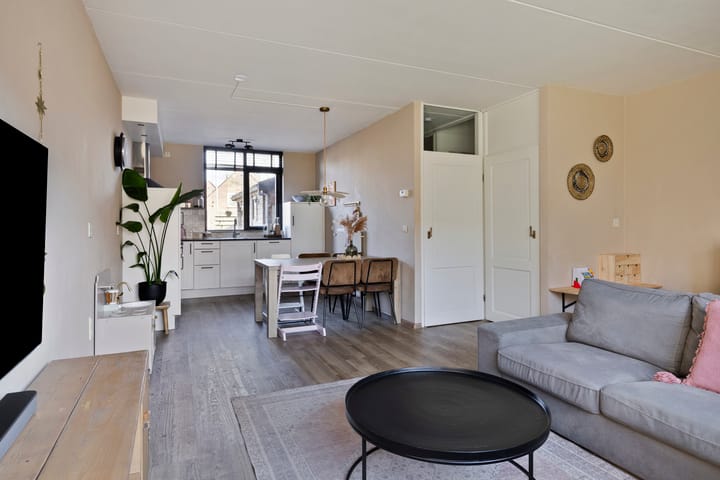 Foto 2 van Winkelmaad 15