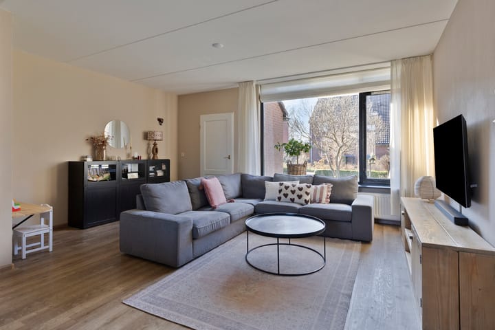 Foto 9 van Winkelmaad 15