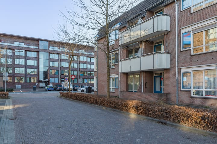 Foto 32 van Valkenierstraat 29