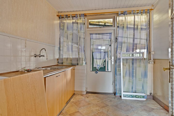 Foto 10 van Korenbloemlaan 8