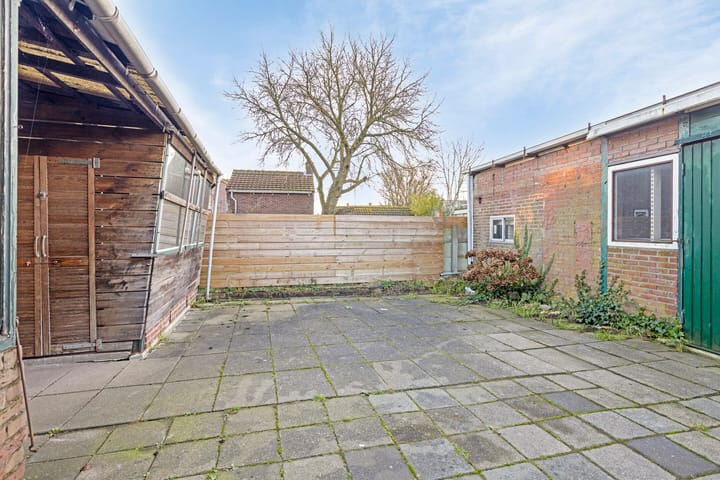 Foto 23 van Korenbloemlaan 8