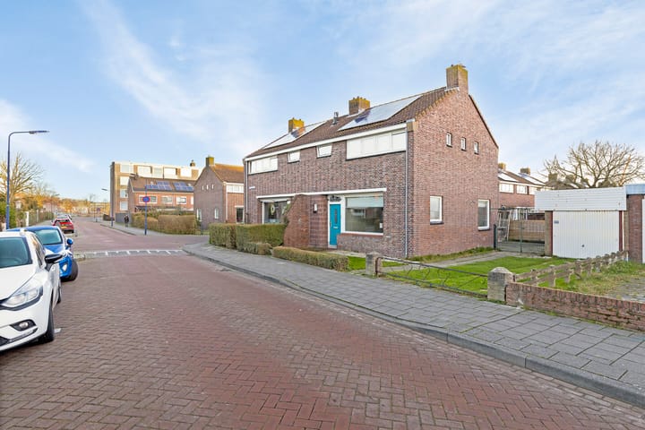 Foto 27 van Korenbloemlaan 8