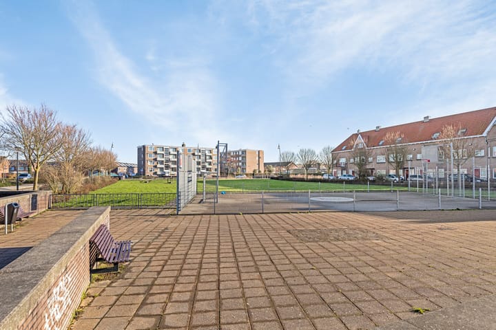 Foto 30 van Korenbloemlaan 8