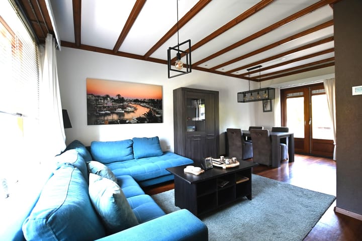 Photo 11 of Pastoor Sartonstraat 7