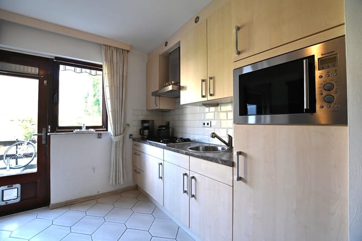 Photo 24 of Pastoor Sartonstraat 7