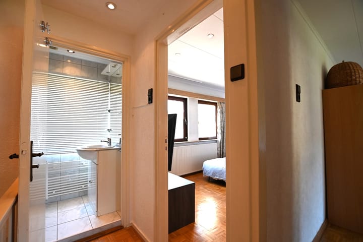 Photo 35 of Pastoor Sartonstraat 7