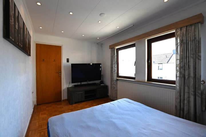 Photo 38 of Pastoor Sartonstraat 7